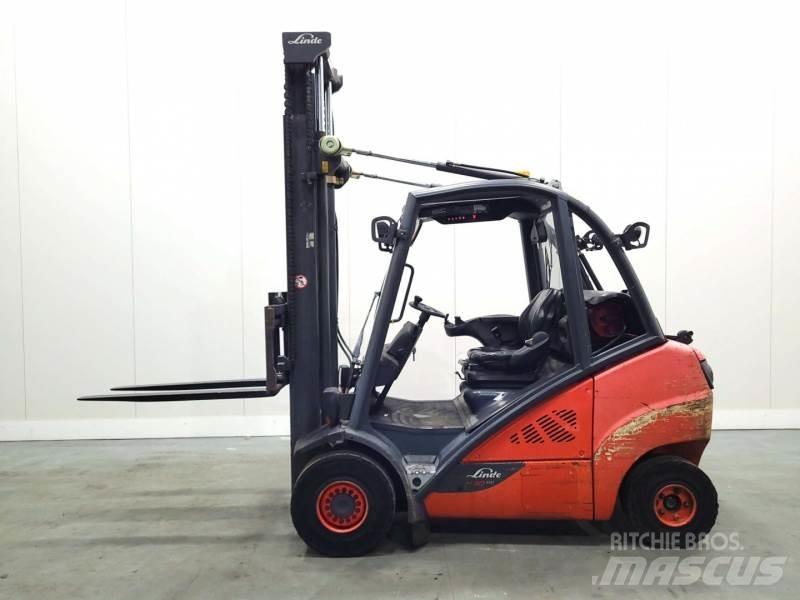 Linde H30T-02 393 Carretillas LPG