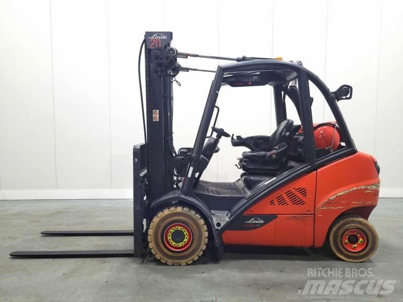 Linde H30T-02 393 Carretillas LPG