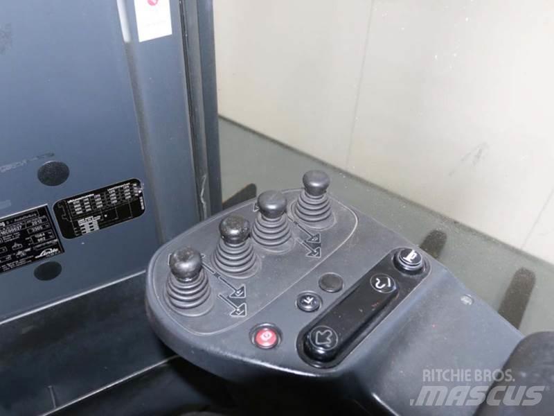 Linde R16X-02 116 Carretillas retráctiles