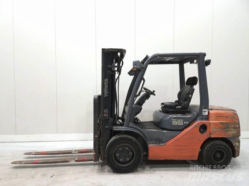 Toyota 52-8FDJF35 Carretillas diesel