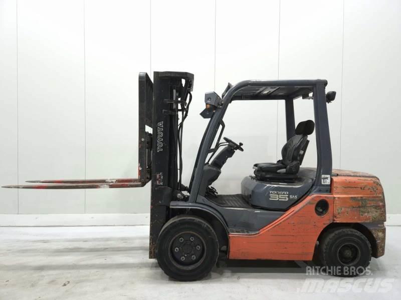 Toyota 52-8FDJF35 Carretillas diesel