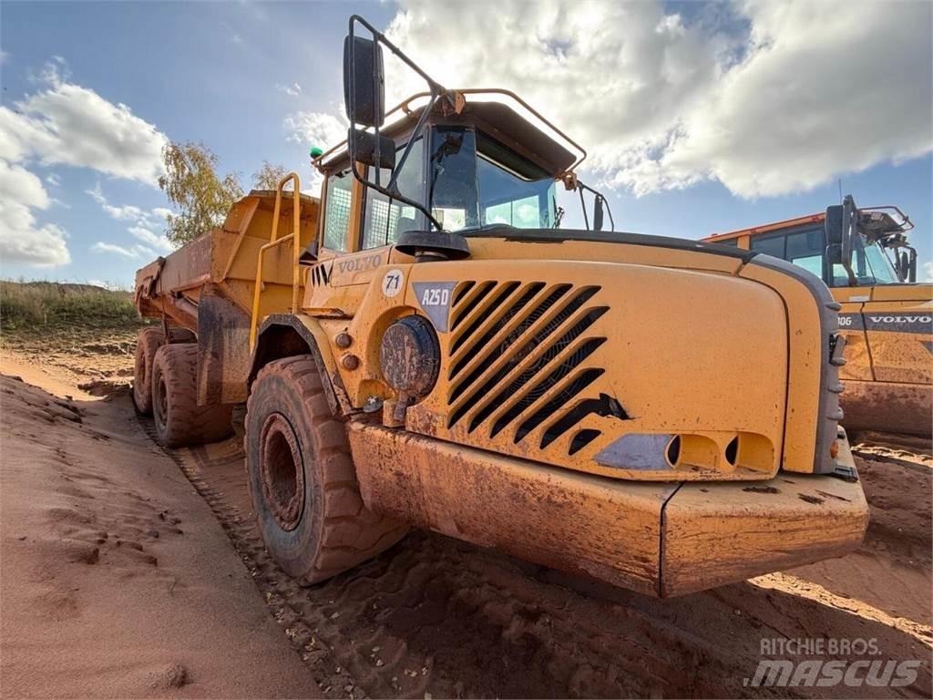 Volvo A25D Dúmpers articulados