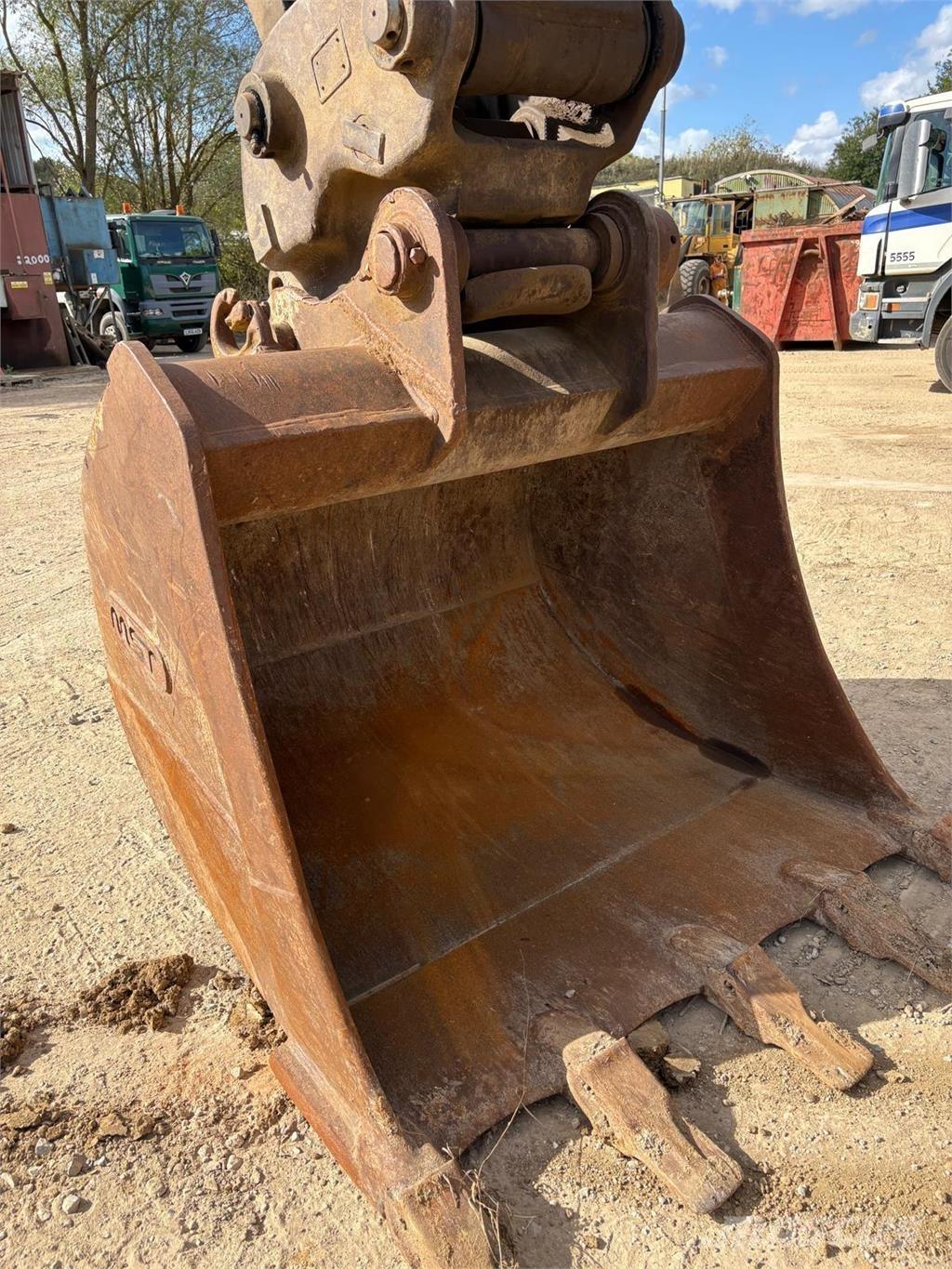 Volvo EC290BLC Excavadoras de cadenas