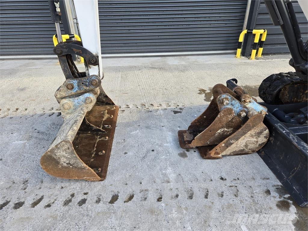 Bobcat E27 Mini excavadoras < 7t