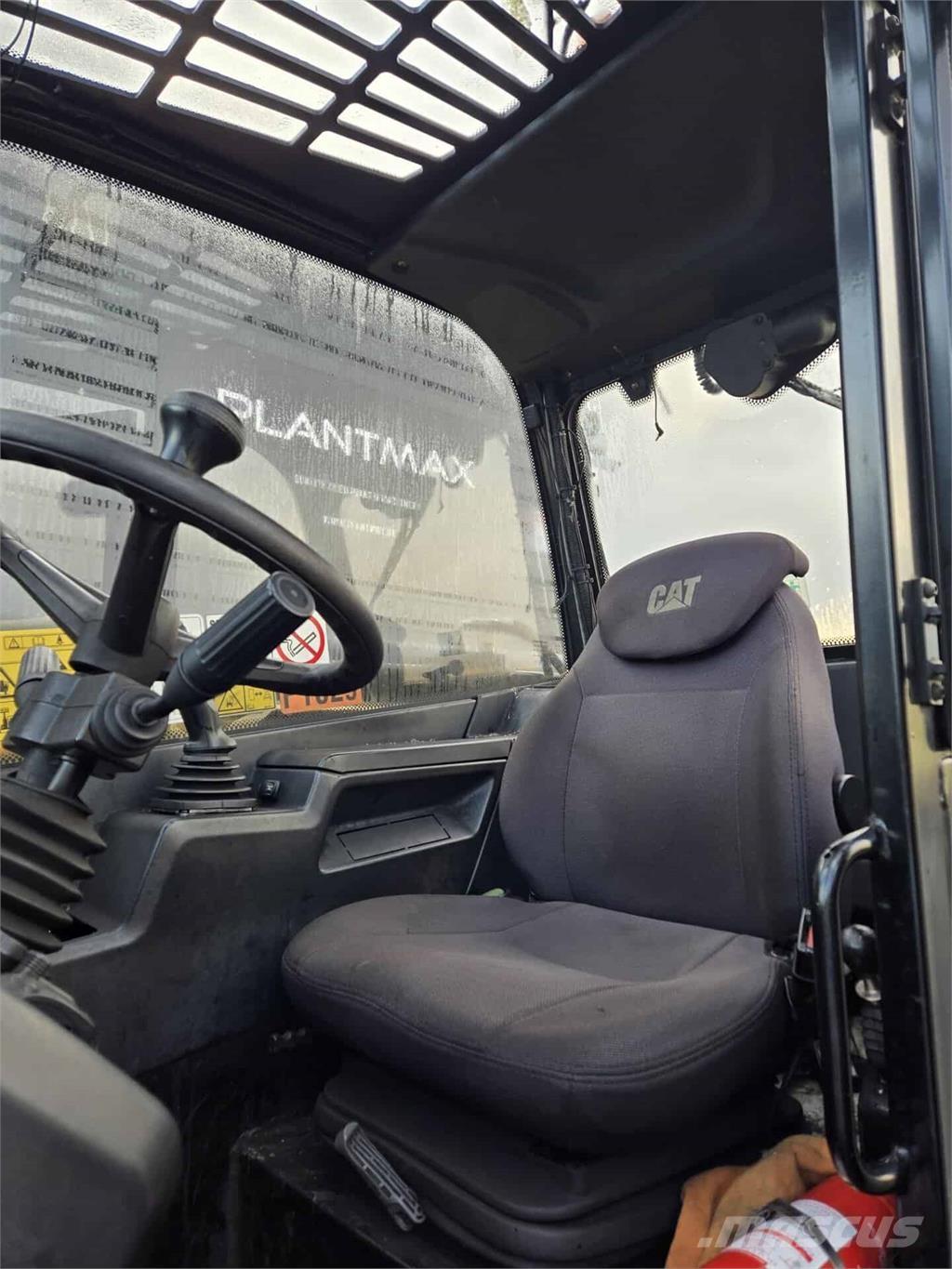 CAT TH417 Carretillas telescópicas