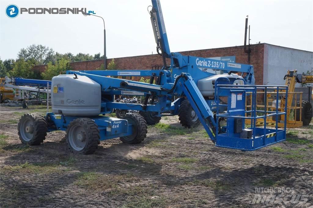 Genie Z45/25J Plataforma de trabajo articulada