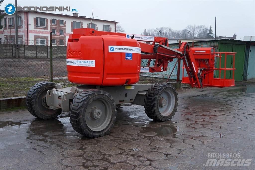 Genie Z45/25J Plataforma de trabajo articulada