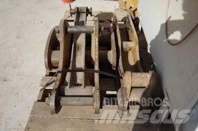 CAT 320C/DL Thumb Otros componentes