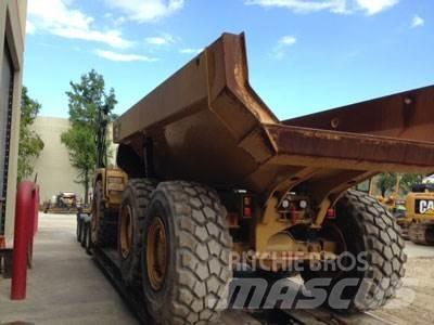 CAT 725 Dúmpers articulados