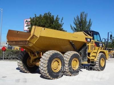 CAT 725 Dúmpers articulados