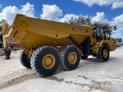 CAT 730-04A Dúmpers articulados