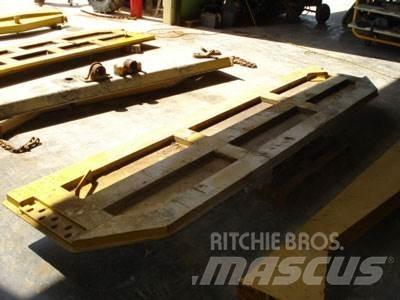 CAT 740 Tailgate Otros componentes