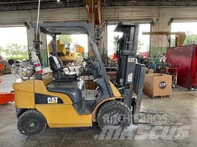 CAT P5000-LP Otras carretillas elevadoras
