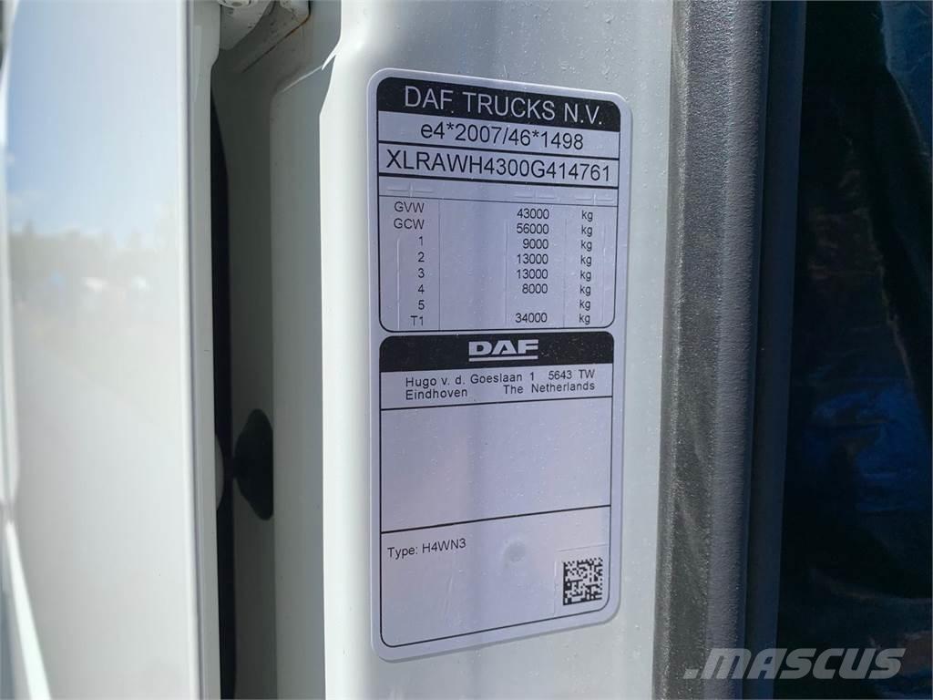 DAF XF 430 8x4*4 Camiones chasis