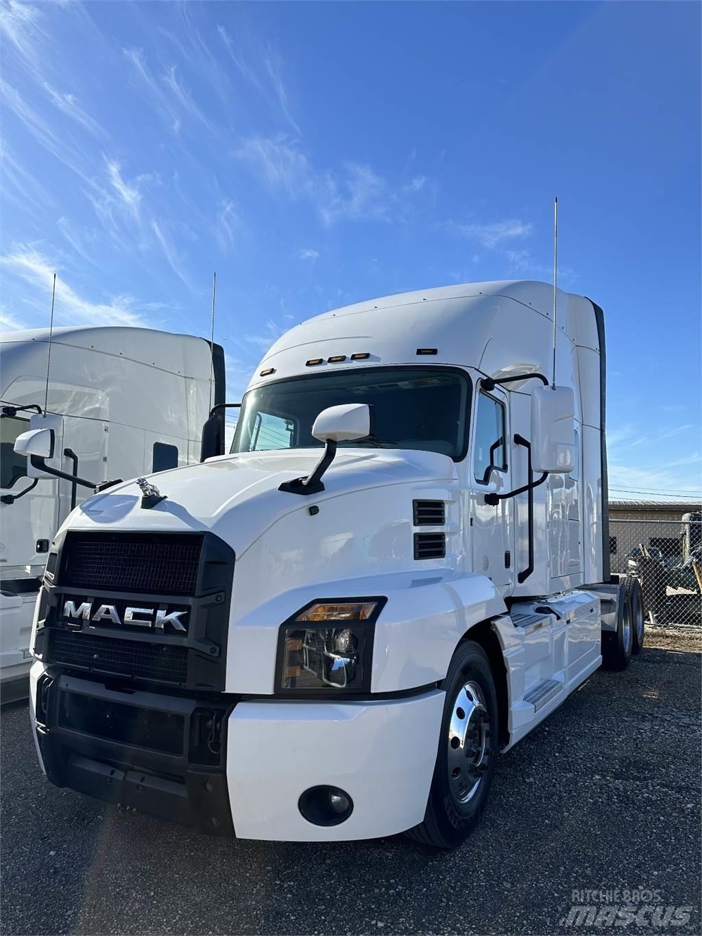 Mack ANTHEM Cabezas tractoras