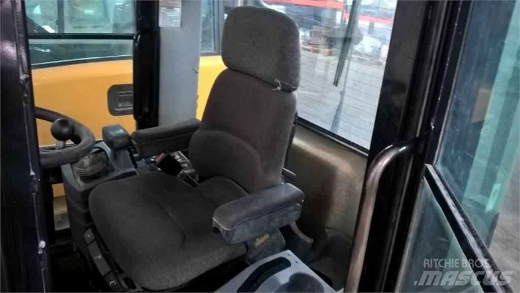 CAT 928G Chasis y suspención