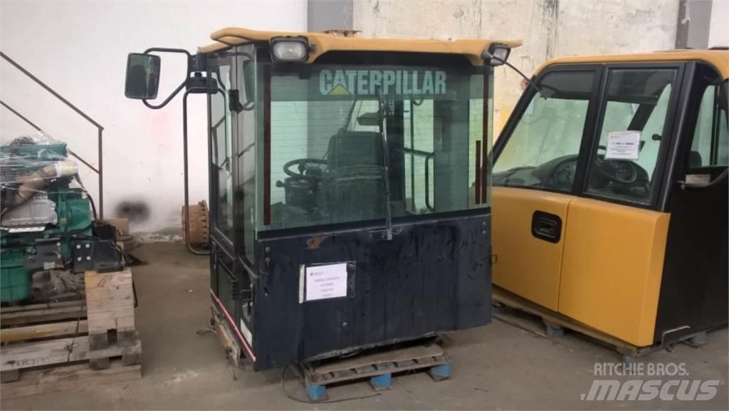 CAT 928G Chasis y suspención