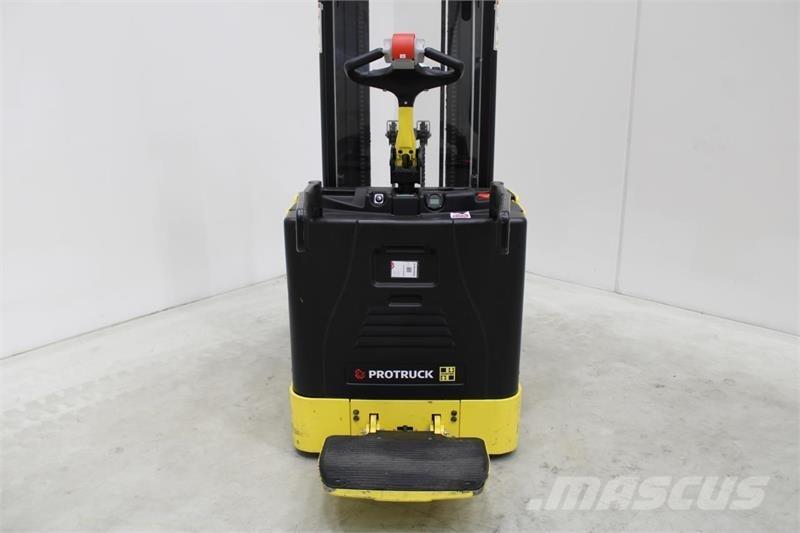 Hyster P2.0S Transpaletas Eléctricas con plataforma