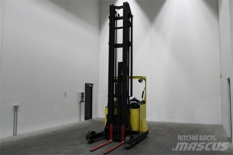 Hyster R2.0 Carretillas retráctiles