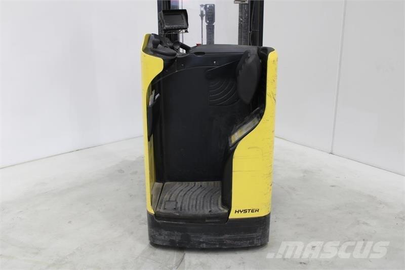 Hyster RS1.6 Apiladores eléctricos autopropulsados