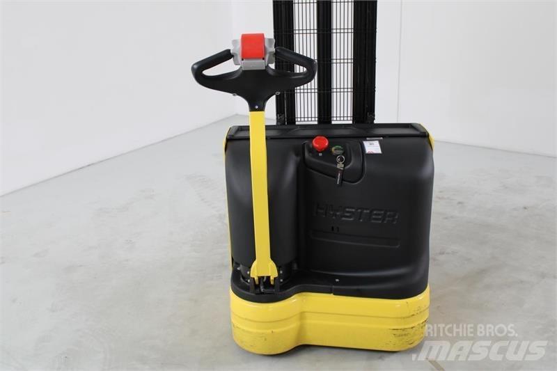 Hyster S1.0E Apiladores eléctricos autopropulsados