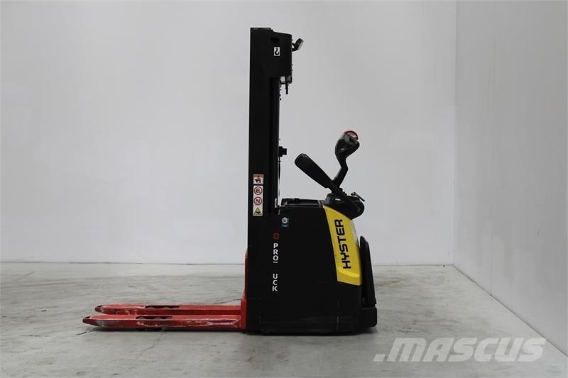 Hyster S1.6S Apiladores eléctricos autopropulsados