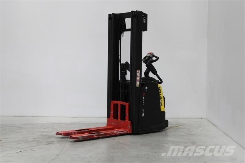 Hyster S1.6S Apiladores eléctricos autopropulsados