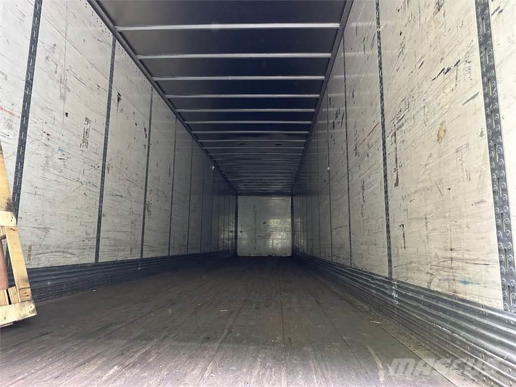  53 FT Vehículos de enganche