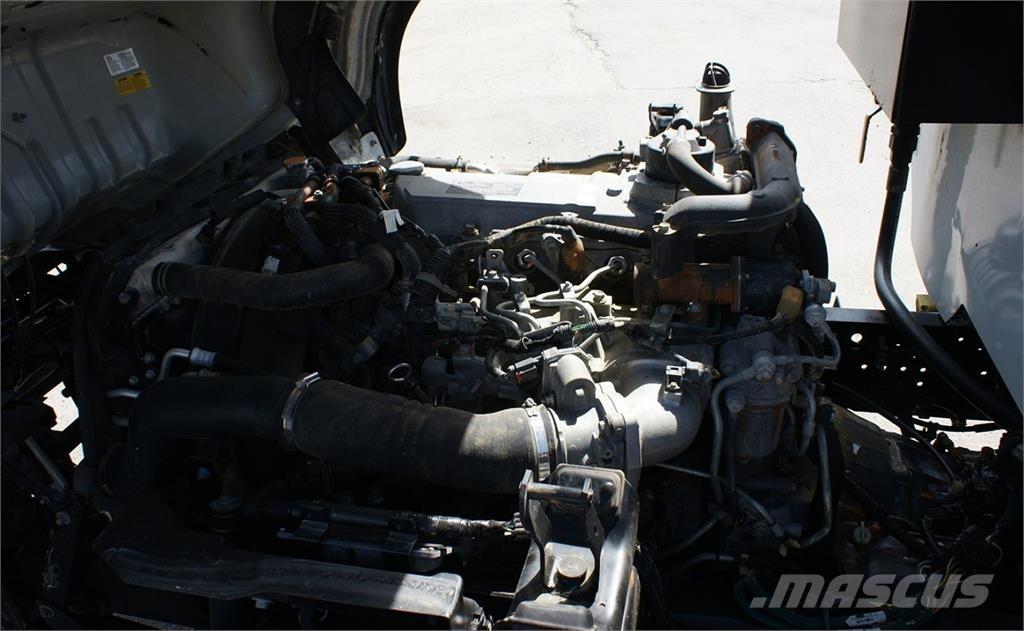 Isuzu NRR Camiones de basura