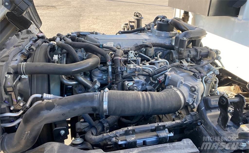 Isuzu NRR Camiones de basura