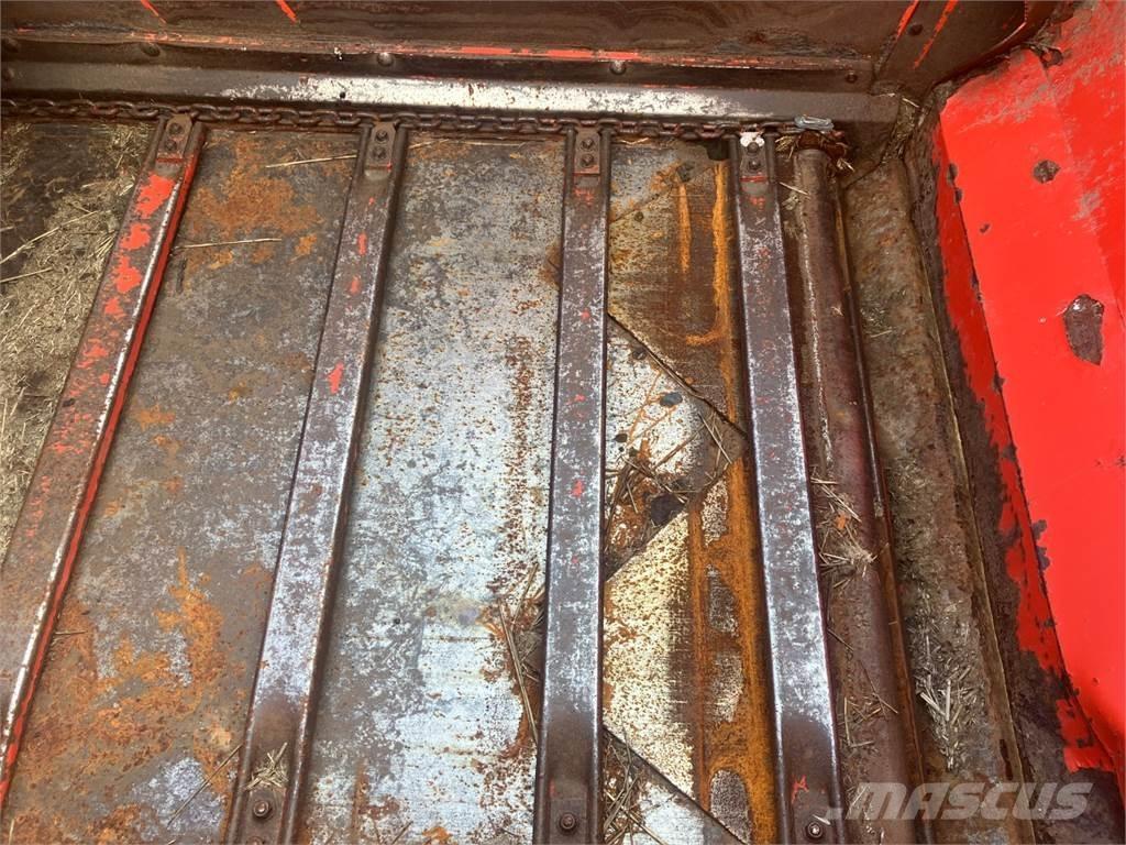 Kuhn 3570 Desmenuzadoras, cortadoras y desenrolladoras de pacas