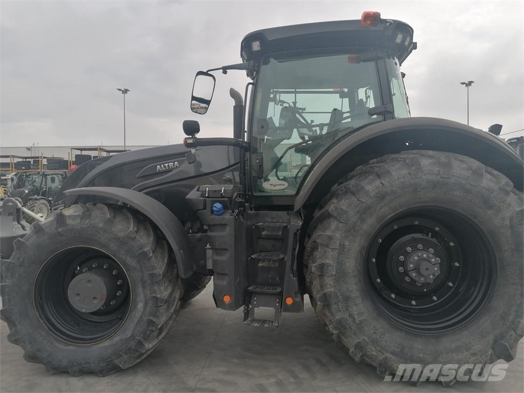 Valtra S324 Tractores