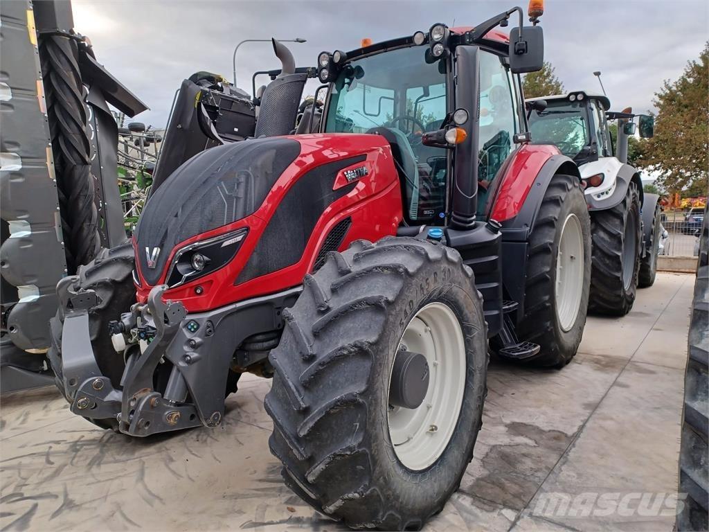 Valtra T 214 Tractores
