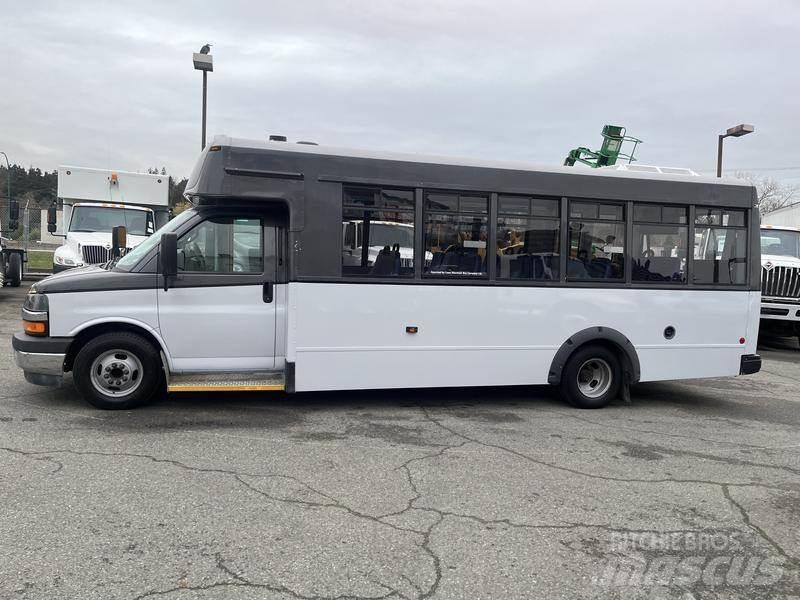 Chevrolet Express Mini autobuses