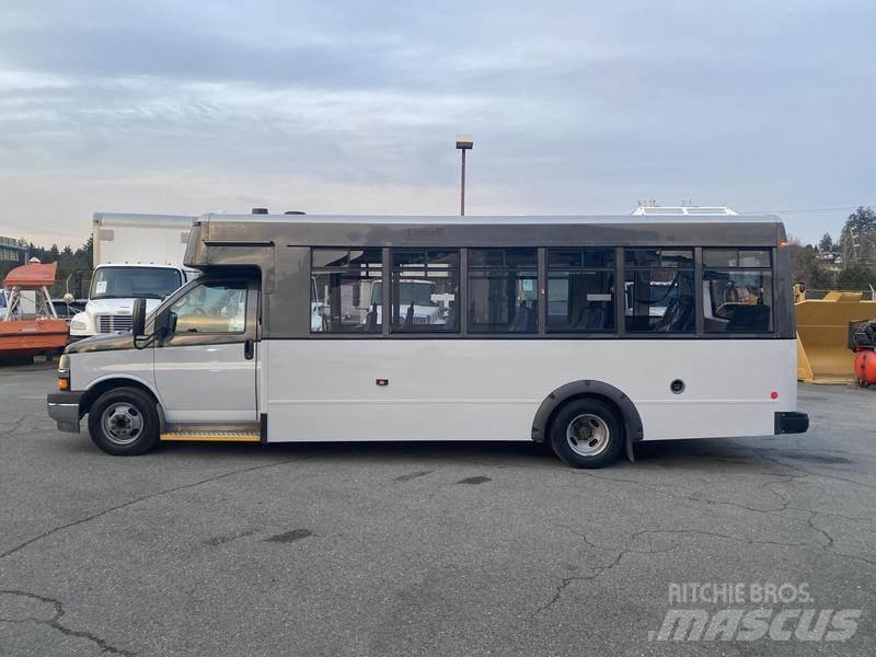 Chevrolet Express Mini autobuses
