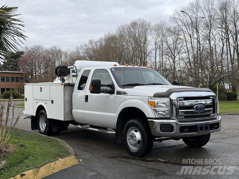 Ford F-350 SD Vehículos - Taller