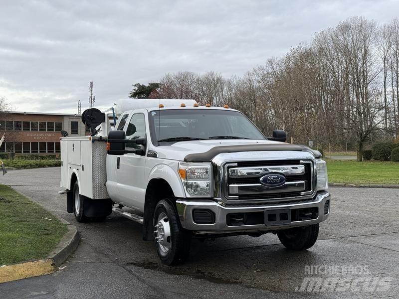 Ford F-350 SD Vehículos - Taller