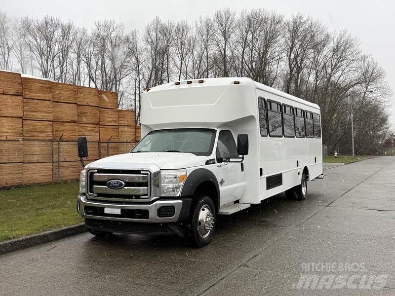 Ford F-550 Mini autobuses