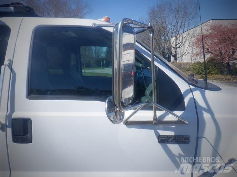 Ford F-750 Vehículos - Taller