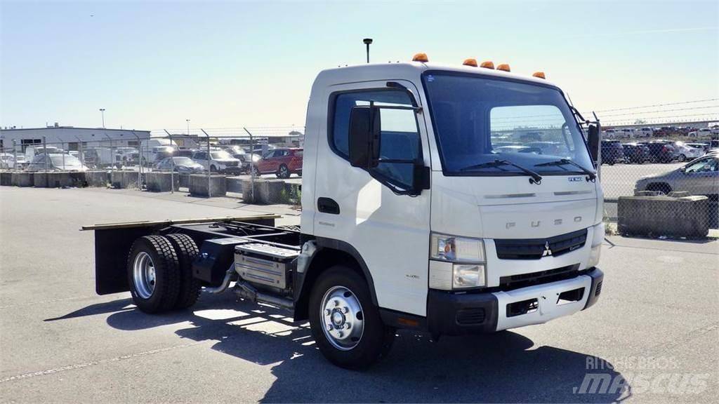Mitsubishi Fuso FE Camiones chasis