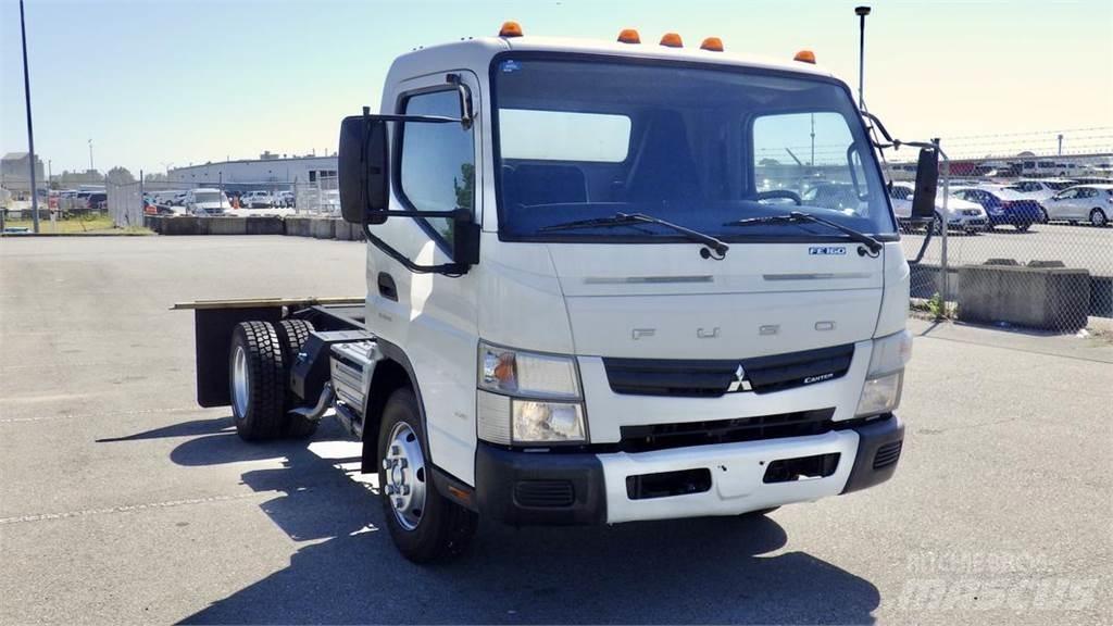 Mitsubishi Fuso FE Camiones chasis