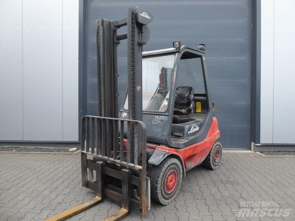 Linde H25T-03 Carretillas LPG