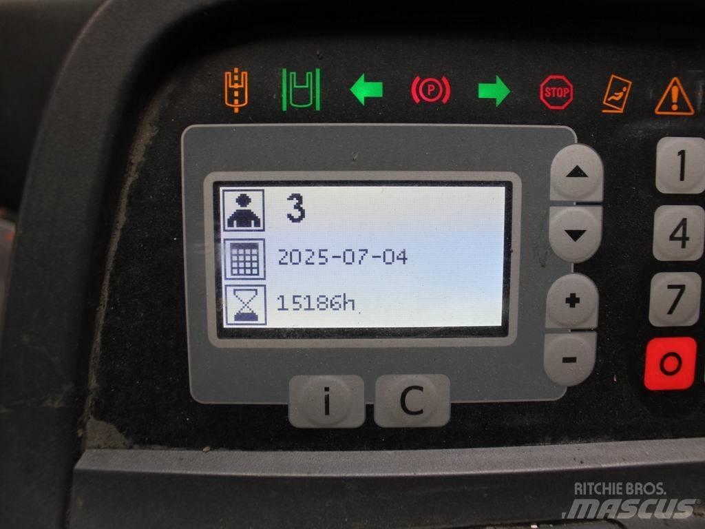 BT RRE 140 Carretillas retráctiles