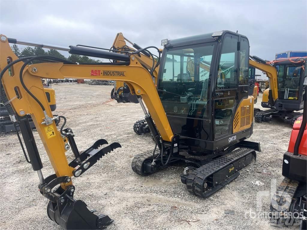 AGT QNT30 Mini excavadoras < 7t
