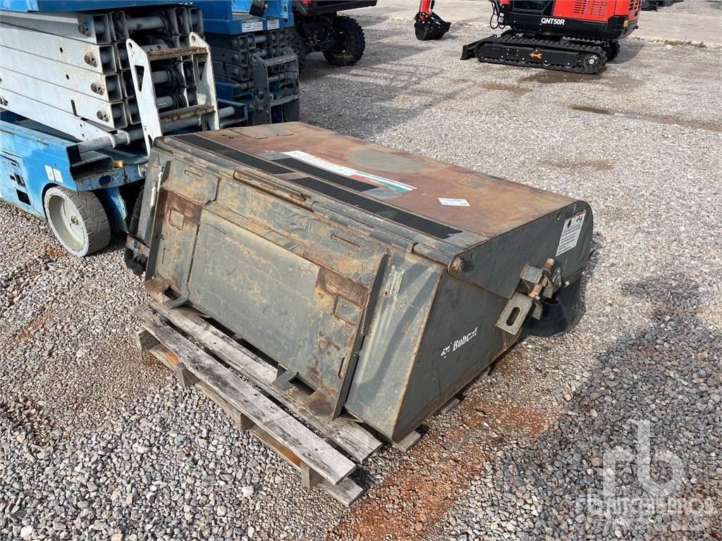 Bobcat 6707144 Cepillos