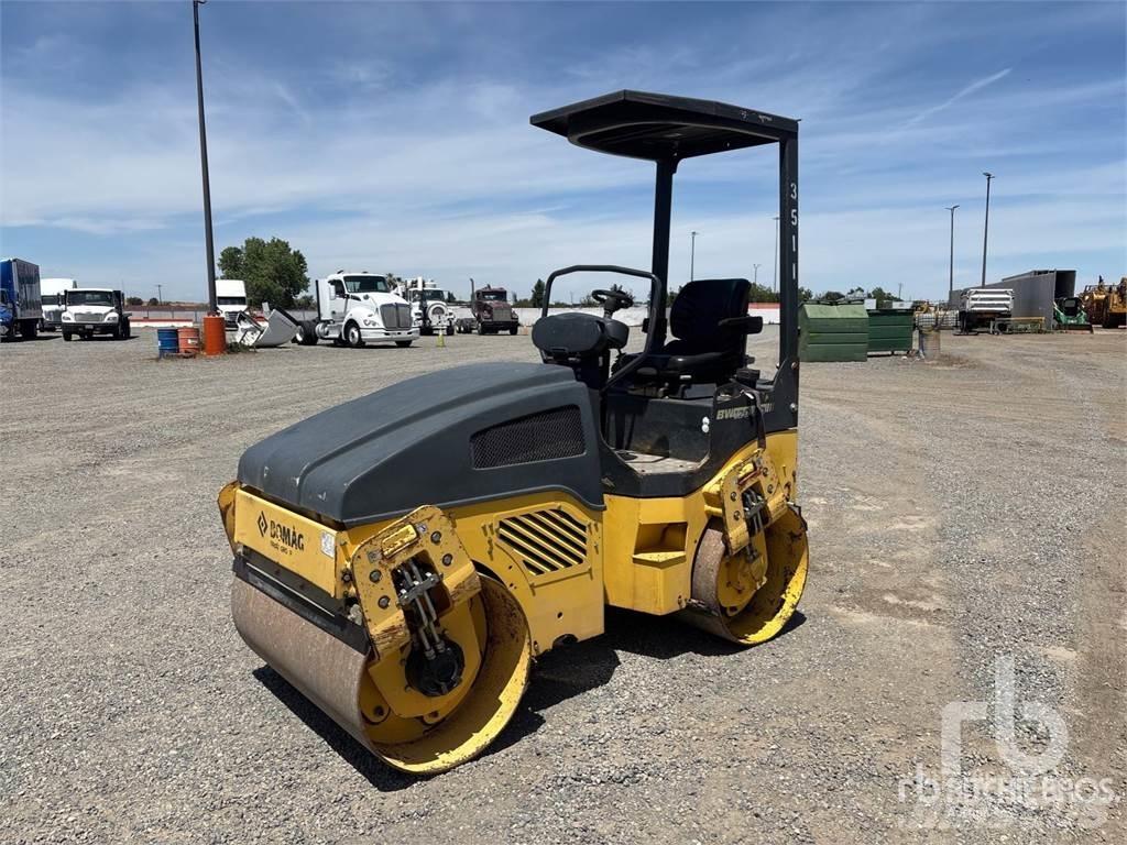 Bomag BW120 AD4 Rodillos de doble tambor