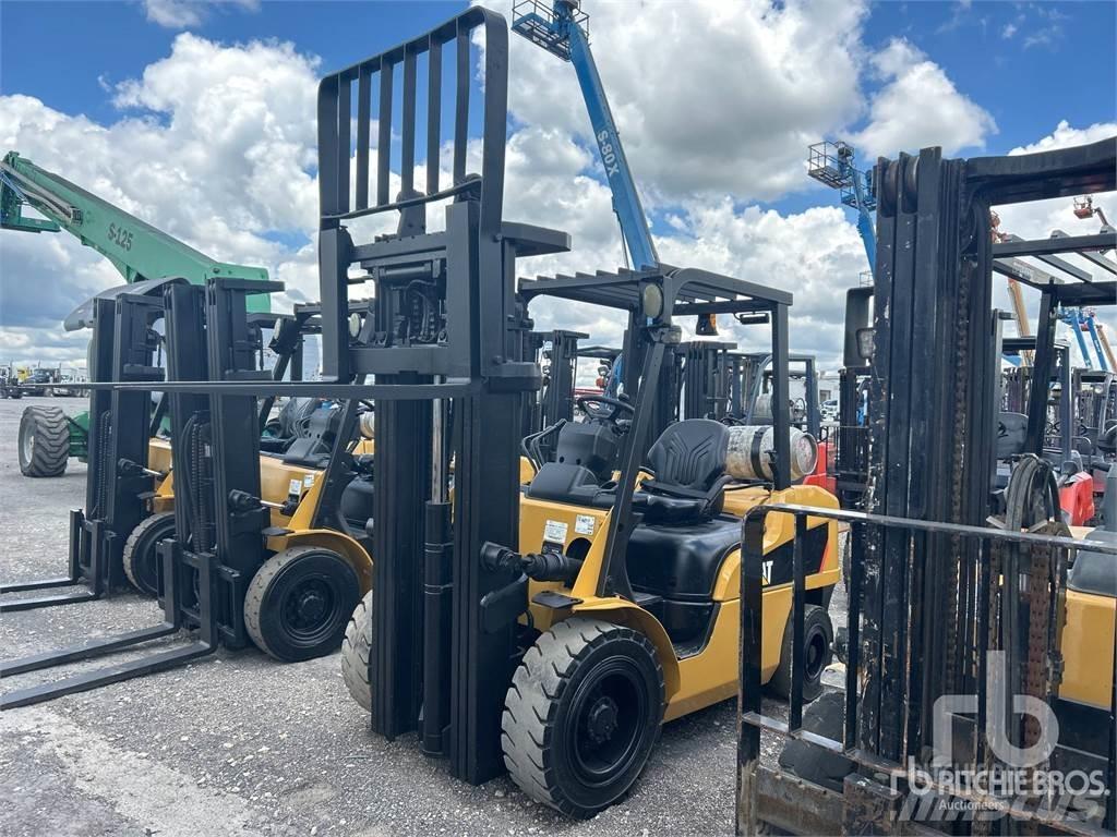 CAT 2P7000 Carretillas diesel