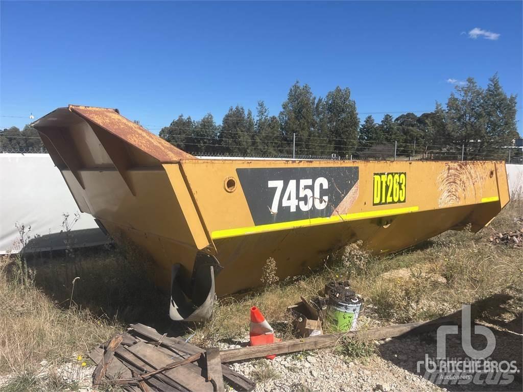CAT 745C Cajas