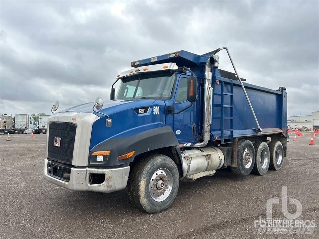 CAT CT660 Camiones bañeras basculantes o volquetes