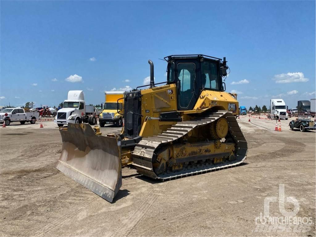 CAT D5 LGP Buldozer sobre oruga